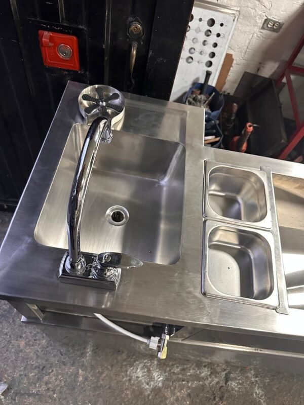 Muebeles de coctelería - Image 2